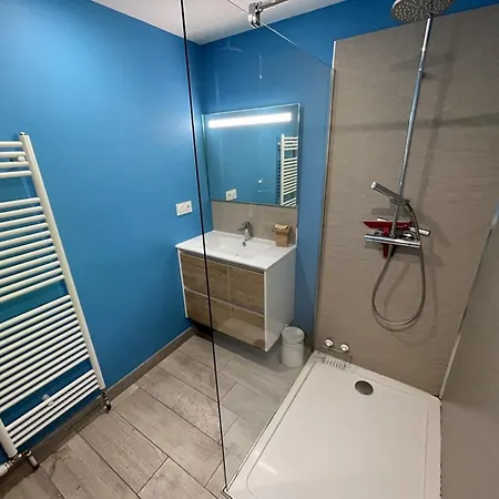 Apartment Duplex Renove 2 Chambres, Proche Pistes, Navette Et Gare, Avec Wifi Et Equipements Complets Laveissière