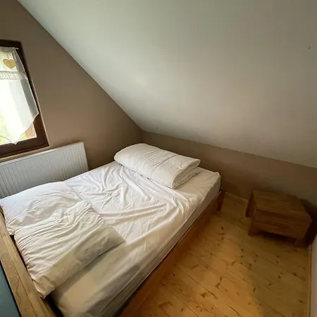 Apartment Duplex Renove 2 Chambres, Proche Pistes, Navette Et Gare, Avec Wifi Et Equipements Complets Laveissière